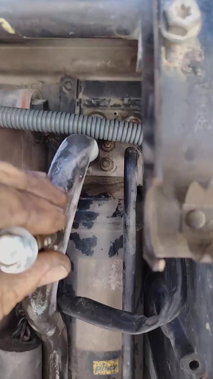 🔧🚛 تم إنجاز عمل منظومة تبريد لسيارة سكانيا بأحترافية عالية 

📍 الموقع: النجف الأشرف – كراج الغزالي قرب المعرض الدولي

✅ صيانة وإعادة تأهيل منظومات التبريد
✅ خدمة سريعة وأسعار مناسبة

📞 للحجز والاستفسار:
***********
