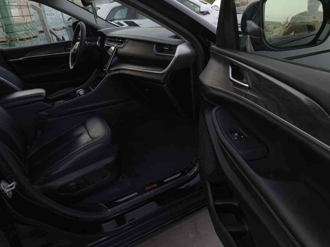 جيب كراند شروكي لمتد 2023
رقم بغداد باسمي

فول مواصفات 

سستم صوت ماكنتوش 19 سماعة 

دفع رباعي 

وضعيات قيادة 

اضائه لد متغيرة بالكامل داخل السيارة 

سقف بانوراما قابل للفتح 

بصمة تشغيل 

دخول ذكي في جميع الابواب 

عجلات المنيوم قياس 20 

7 مقاعد 

مقاعد جلد 

مقاعد امامية وخلفية تدفئة + تبريد 

شاشة لمس حجم كبير 

تحديد مسار ومحافظة على المسار 

حساسات امامية 

حساسات خلفية

نظام الكبح التلقائي 

مري كهرباء 

رادار امامي 

رادار جانبي 

هيتر بالمري 

تعتبم بالمري 

اوتو هولد 

اوتو ستوب 

خزن مقاعد 

مقاعد كهرباء 

٣ قطع تبريد 

جنطة ذكية كهرباء 

عداد دجتل متغير ثيمات 

وهواي مواصفات بعد

كير ماوس 

لد نهاري 

بكلايت لد

داخل مطعم بالصاج

تدفئة ستيرن

تبترونك

نظيفة جدا السيارة بدون اي نقص جاهزة من كلشي   

صبغ بس قطعة وحده خشم البنيد بدون داخل 

جديدة جدا

مكان السيارة بالفلوجة 

السعر 360$ وبيهة مجال قليل

***********
