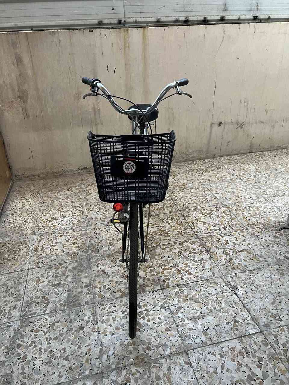 سلام عليكم باسكل بناتي للبيع نضيف مامصعود هواي الله شاهد عليه وعلى شهر مستخدمه بس السعر 100وبي مجال للطيبين للستفسار الاتصال على ذني  الارقام *********** //*********** العنوان المشتل شارع مطبك مقابل اراكيل الرومي
