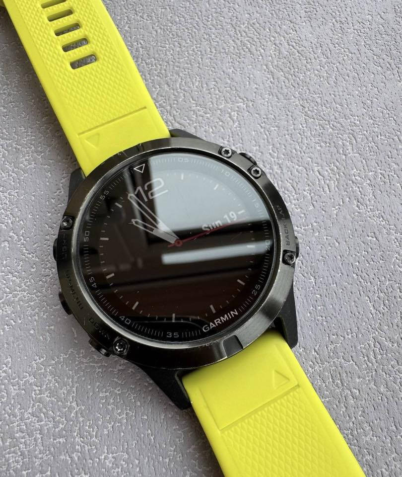Garmin fenix 5 sapphire
47 mm
نظافە ٩٥٪
فقط للغە انگلیزیە ✅ ( مو العربی ) 
سعر ١٩٠ الف


**إذا كنت صاحب هذا الإعلان وتريد حذفه لأي سبب، رجاءا أرسل رسالة إلى الدعم الفني**