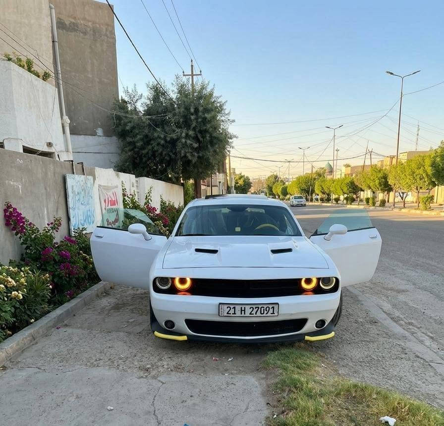 اللهم اجعل لشاريها الخير ولراعيها البركة ومن لايقدر على شرائها رزق ليشتر افضل منها ❤️
السلام عليكم ورحمة الله وبركاته

جالنجر  ٢٠١٨ sxt بلس فوول مواصفات كلين  خليجي صفر شركة ميني انتر ناشنال السيارة علي وضع الشركة مواصفات كشن جلد فتحه سقف شاشة كبيرة تحكم ستيرن كشنات تدفئة و هواية مواصفات بدون  دعم و ارباك و صبغ بس مكانين بارد صغير ماشية ٧٩ الف كير محرك مامفتوح السياره خير من الله ما بيها اي نقص //

السعر ١٩٧ وبيها مجال

مكاني بغداد حي العامل

***********
