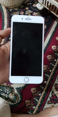 آيفون ٧ بلس • ١٢٨ • بدون سيمكارت