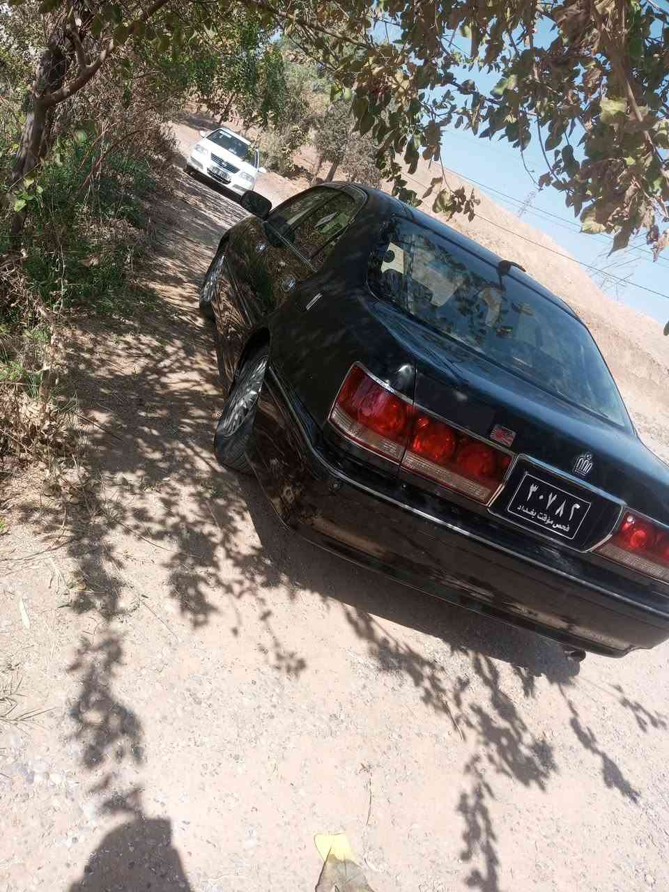 بسمیلا ماشااللە سلاوی خوا لە هە مولایە ک
مە لیکە .... موس 
مە کینە گە ورەی دیفۆر
سێ دوگمە سپۆرت
جوار تایەی تازە 
بەس شوێن موسە کانی بۆیاخە 
نرخی 40 گلا 
شوێن تە کیە ***********
