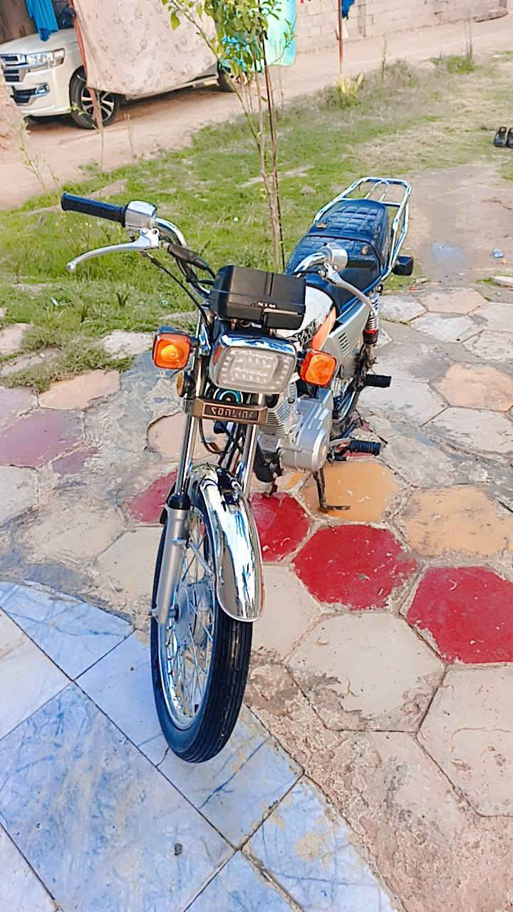 سلام عليكم دراجه للبيع اوراق مديل 2025 مكان كربلاء مدينة سيد لاوصياء سعر 625 الف ***********
