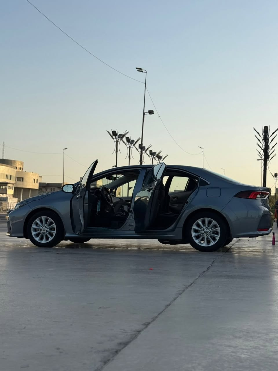 السلام عليكم … كورلا 23 وكاله استلام شركة ماشيه 27 ياباني بانزين بيها بارد بالجاملغ الخلفي وممصلح بعده ورصعه اثناء التحميل باقي السيارة مكفول وجاهزه السياره نص مواصفات والسعر مناسب السيارة موجوده بشارع فلسطين 
***********
