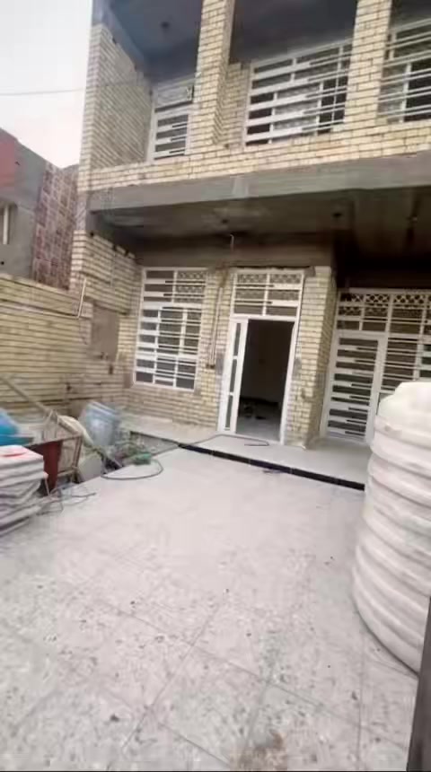 بيت للبيع المساحة 163 متر 
في منطقة معسكر البلديات 
للاستفسار الاتصال على الرقم ‭0770 395 0791‬
