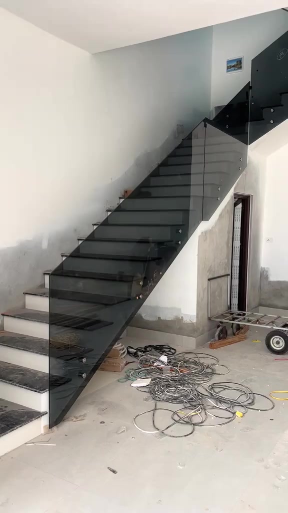 الصرح للالمنيوم و الزجاج 🪟
خبرة تثق بيها-جودة تعيش وياك 

منتجاتنا
المحجرات الزجاجية- امان وفخامة 🪟
الشبابيك- بجودة عالية💎
الابواب الالمنيوم-تصميم عصري ومتانة عالية
السكاي لايت-اضاءة طبيعية واناقة معمارية
الابجورات الكهربائية- عزل و منع صوت

💯مواصفات عالية 
جودة تدوم لسنوات 
💵 اسعار منافسة مع التزام المواعيد
الحلول المتكاملة للمشاريع السكنية و التجارية 

📍الموقع: بغداد- الكاظمية 
 
اوقات الدوام من الساعة 9 صباحاً الى الساعة 7 مساء
للاستفسار و الطلب مراسلة الصفحة 
او رقم الهاتف::  متوفر واتساب ***********
