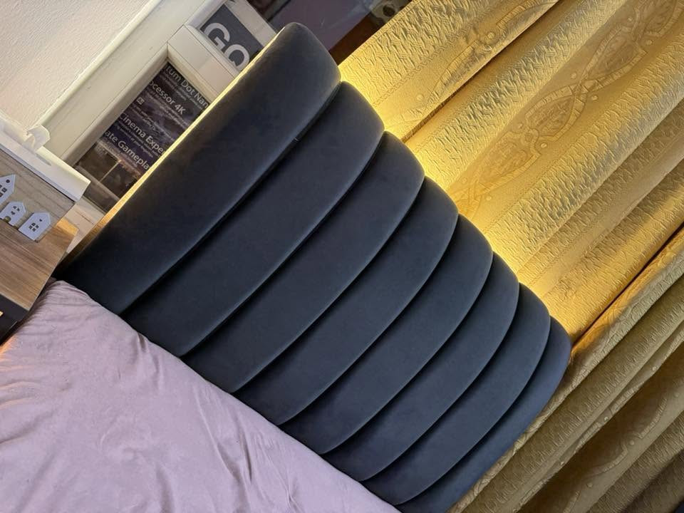 🔨 نجارة حسين 🪚
غرفة نوم شبابية 
موديلات عصرية وأنيقة 
موديلات كلاسيكية وعصرية 
يتوفر جميع موديلات واللون 
اعمالنا حسب الطلب 
التمييز شعارنا
كركوك/حي الواسطي/شارع إذاعة الرشيد 
☎️***********☎️
