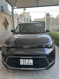 كيا صول LX لون فيراني 2023 مكينه 2000 دوش كير AT مواصفاتها معروفه وموج...