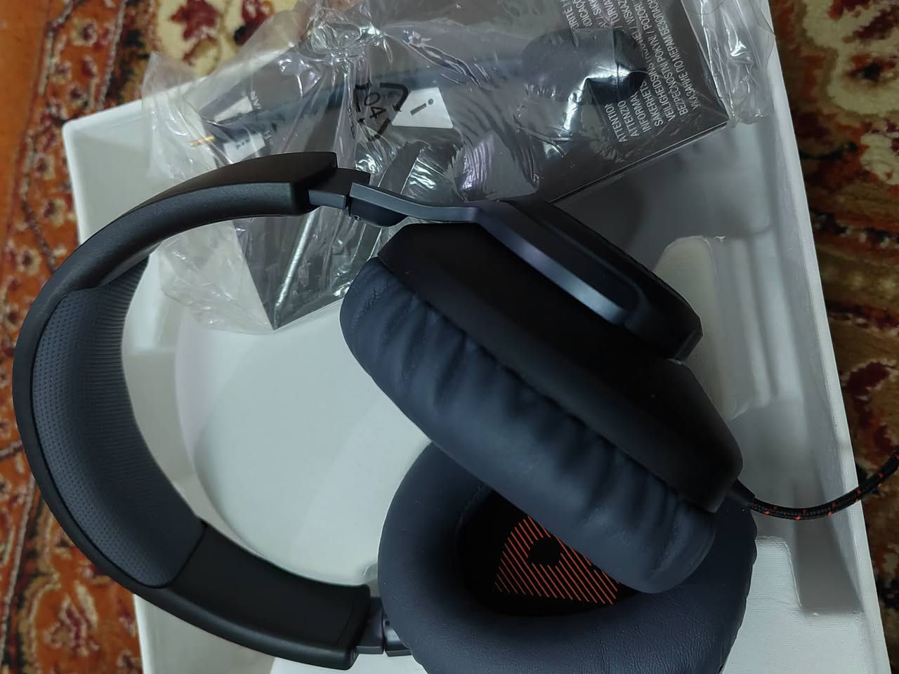 للبيع سماعات جديده ممستخدمه ماخذهم من المتاجر الثلاث  35 الف
بغدادالجديده ***********
