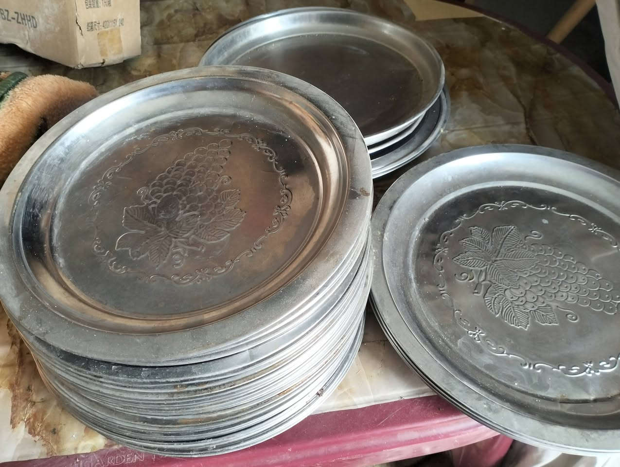 75صينه 50قفل
***********،ملاحضه صينيه الكبيرة سعرها 20من ضمنهم
