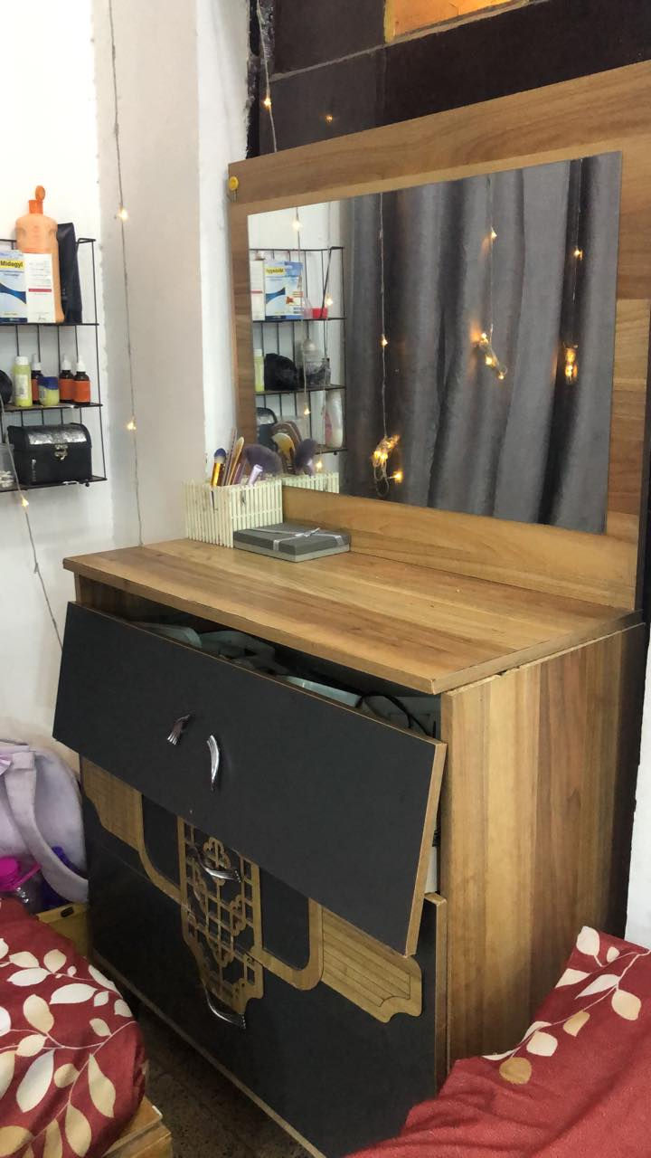 غرفه  بدون سرير 150 وبيه مجال


**إذا كنت صاحب هذا الإعلان وتريد حذفه لأي سبب، رجاءا أرسل رسالة إلى الدعم الفني**