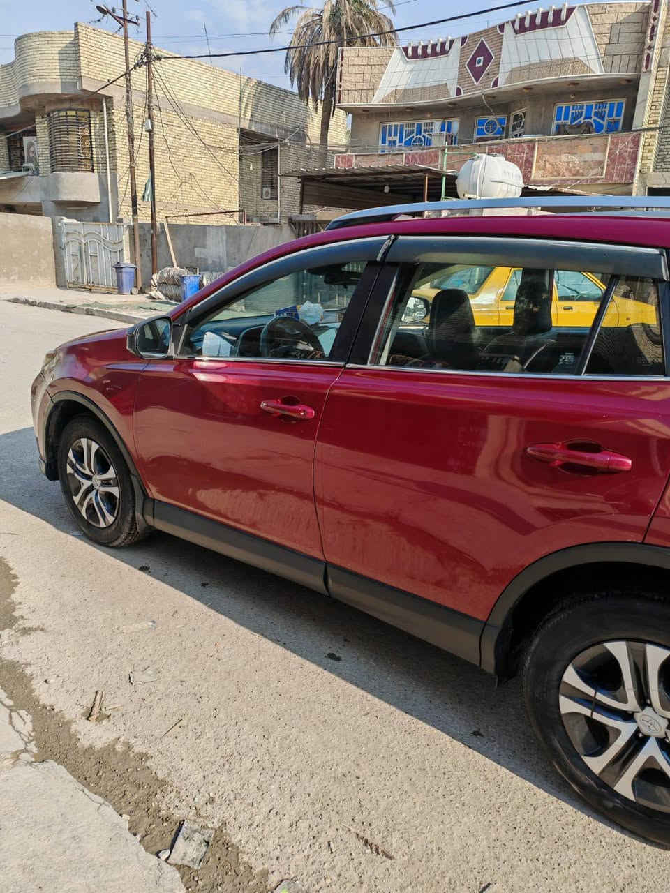 راف فور وارد امريكي 2018
حادثها موضح بالصور
نص فول 
ماشية 97 mill
رقم بغداد انكليزي بأسمي 
مكان السيارة بغداد الكمالية 
السعر 160
***********
***********
