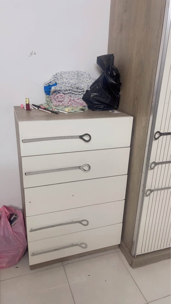 ‎اثاث منزل نظيفة غرفة نوم تركي مع تخم مع مجمدة مع مكنسة كهربائية‎ بغداد, العراق


**إذا كنت صاحب هذا الإعلان وتريد حذفه لأي سبب، رجاءا أرسل رسالة إلى الدعم الفني**