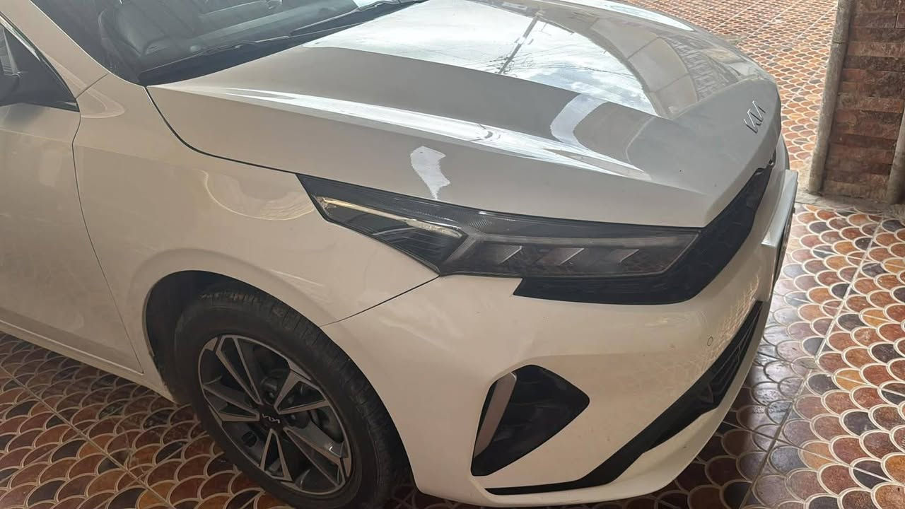 كيا K3
موديل : 2024 
حجم المحرك : 1500cc دبل نوزل
رقم بغداد بأسمي تحويل مباشر

المواصفات فول :

• بصمة تشغيل
• بصمة ابواب
• فتحة سقف سلايد
• حساسات اماميه وخلفية
• داخل جلد احمر مميز
• شاشة وكامرة خلفية دوارة
• هاند بريك دكمه واوتو هول
• 4 وضعيات قيادة
• لايت LED امامي وخلفي
• لايت امامي 3 عدسات
• حساس اطارات
• مانع انزلاق
• مري شفط وترحيب
• تحكمات ستيرن

ماشية 31 الف كيلو متر خليجي مكفولة كفالة عامة

السعر140$ وبيها مجال بسيط

مكان السيارة : بابل –المسيب 

للتواصل : ***********
