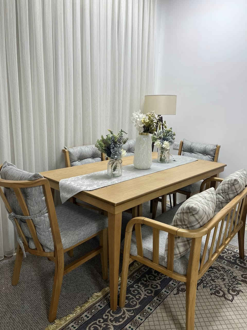 بۆفرۆشتن لەهەولێر
تاخمی تورکی ١٠ نەفەری  و مێزی نان خواردن سێتە لەگەلی  لەگەل مێزەکەی ناوەراست. ٣ مانگە کرراوەو بەکار نەهاتووە   ٢٠ وەرەقەی پێدراوە دەیدەم بە ١٥ وەرەقە تکایە گەر موشتەری نیت نامە مەنێرە


**إذا كنت صاحب هذا الإعلان وتريد حذفه لأي سبب، رجاءا أرسل رسالة إلى الدعم الفني**