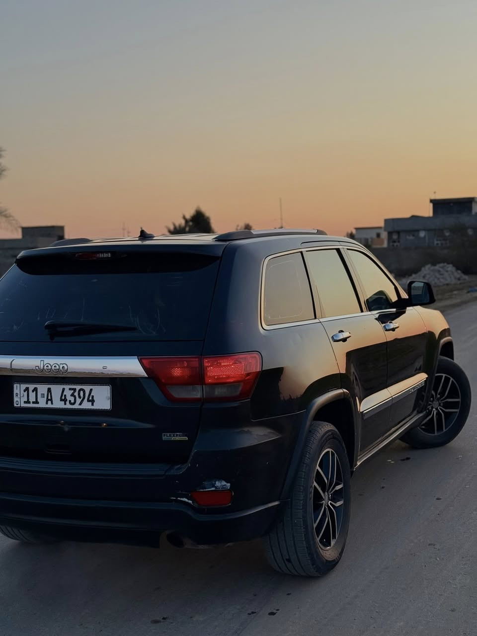 السلام عليكم   جيب
موديل 2011 رقم بغداد الدولي الجديد. سياره  جديده وضع شركه بدون حادث  (. كلين. ) لموصفات 
بصمه تشغيل 
بصمه ابواب        
شاشه بلاديه 
كامره دواره 
كشنات جلد 
كشنات كهرباء 
قطعتين تبريد 
مكينه ٦ سلندر 
تحكم ستيرن جهتين 
مانع تزحلق 
سياره جديده حيل. برغي ممفتوح بيهه  

 للستفسار. 
***********
***********
