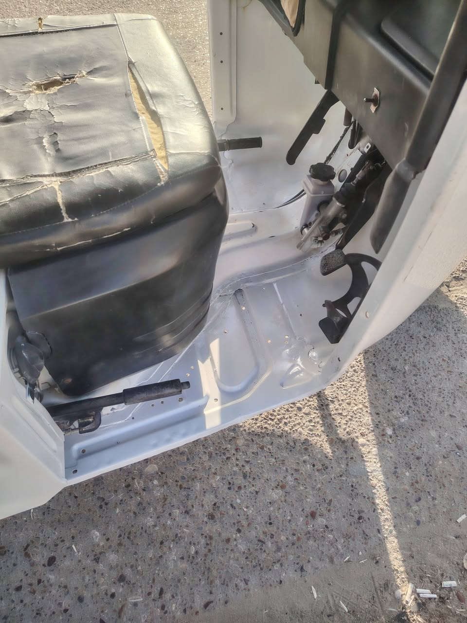 سلام عليكم تكتك لبيع موديل 22 شهر 11 تحويل ثاني يوم المكينه مجفته معمره دوس سعر 7250 بصره 5ميل ***********
