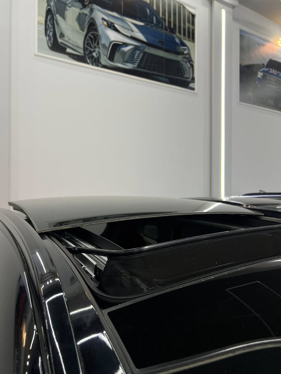 السلام عليكم اخواني الاعزاء
كيا سبورتاج • 

الموديل • 2025

اللون • اسود 

الوارد • امريكي 

المواصفات • EX 

المواصفات الخارجيه 🎨 • 

بانوراما 

حساسات 

رادارات 

اناره اماميه LED 

شباك امامي 

اناره خلفيه LED 

اشاره بالمرى

مرى كهربائيه 

نقطه عمياء 

دخول ذكي 

بصمه ابواب 

جنطه كهربائي 

ويل كاب بحجم 18 انج 

ماسحات اماميه 

ماسحات خلفيه 

المواصفات الداخليه 🛋️ • 

بصمه تشغيل 

شاشه متصل دجتل 

كج دجتل 

كشن جلد 

كشن كهربائي 

كشن تدفئه 

تبريد قطعتين

هاند بريك بصمه 

تحكمات سترين 

مثبت سرعه

اوامر صوتيه 

تعديل مسار 

وضعيات قياده 

شاحن واير ليس

منافذ شحن اماميه و خلفيه 

نظام الاتو هولد 

حامله اكواب 

الخ ……..

ضرر السياره • الضرر جداً بسيط فقط 
نص البونيد • 

ايرباكات • بدون • 

دواخل • بدون 

سعر السياره • 213 💵 قفل 🔒

مكان السياره 📍• اربيل • شارع 100 • مدينه المعارض • معرض منذر الدليمي


**إذا كنت صاحب هذا الإعلان وتريد حذفه لأي سبب، رجاءا أرسل رسالة إلى الدعم الفني**