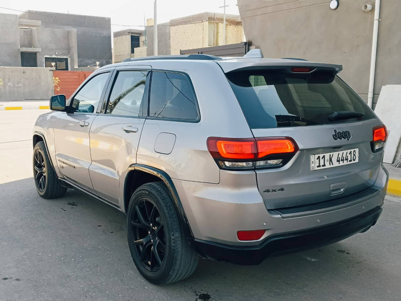 جيب  جراند موديل  2016  مكينه وكير وحداديه وتبريد كفاله وارد أمريكي حادث جاملغ وبنيد رقم بغداد تحويل مباشر السعر ✅167 وبيه مجال بصيط حجم المحرك 3600 

‭0777 128 2472‬
