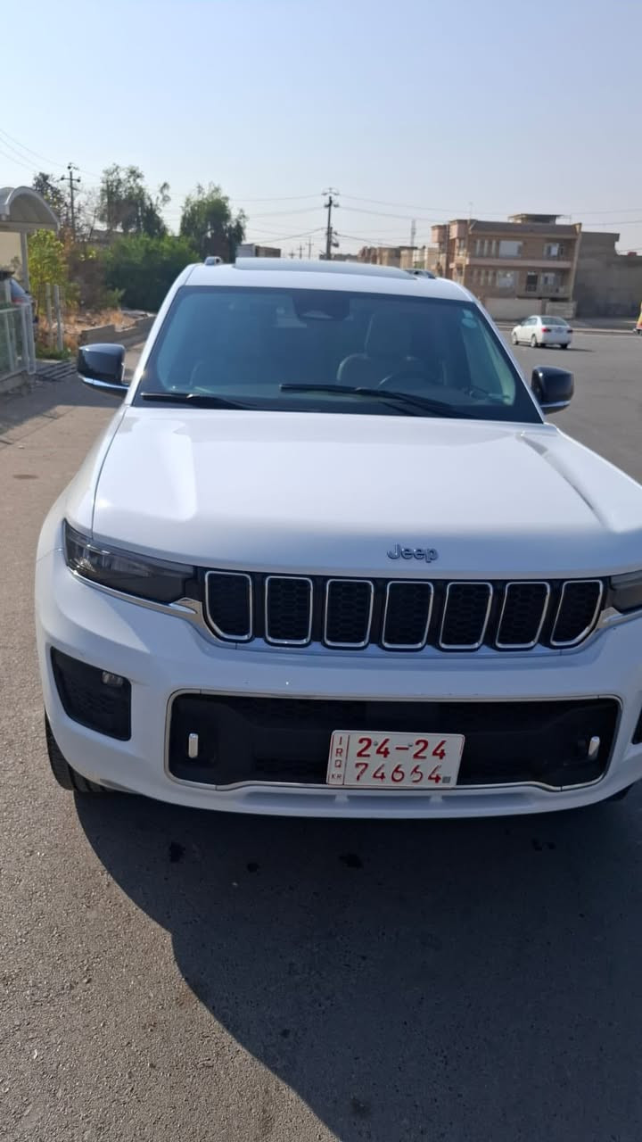للبيع: جيب گراند شيروكي 2022 صنف أوفرلاند الشكل الجديد وارد امريكي مكفولة كفالة عامة بدون صبغ بدون تبديل بدون تقرير غرق بدون ايرباك فول مواصفات للأخير اعلى صنف 7 راكب جديده كلش ماشيه 17 الف فقط:
المواصفات:
ثلاث شاشات مع رؤية ليلية
5 كامرات
كامرة عالمراية الوسط الداخلية
حساسات امامية وخلفية
فتحه بانوراما
تدفئة وتكييف المقاعد
مساج للسائق
جكات هايدروليك
شاشة للراكب 
رادار مانع تصادم
رادار نقطه عمياء
رادار تحديد مسار
مقاعد كهرباء تحكات 16 حركة
تشغيل عن بعد 
بصمات عالابواب
دفع رباعي
مثبت سرعة مع قيادة الية
صندوق كهربائي 
شاحن وايرليس
مقاعد بيج اصلي
ثلاث نقاط تكييف
اضوية وكشافات ليد
اندرويد اوتو وكار بلي 
نافيكيشن 
تخزين مقاعد ميموري 
مرايات كهربائية 
ثني المقاعد كهربائية 
محرك 3600  سته سلندر
وهواي مواصفات اضافيه 
السيارة رقم شمال/ اربيل 
السعر مرقمه جاهزه 435 ورقه (43 الف دولار) 
للتواصل على الخاص او على الرقم:  
*********** 
السعر بي مجال للطيبين
