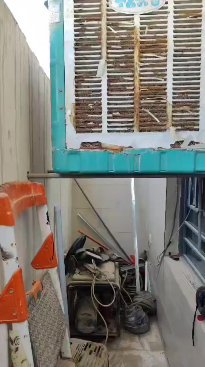 السلام عليكم..
بيت 50 متر نظيف جدا  بناء جديد.. غرفتين نوم ومطبخ وهول واستقبال ..بالبداية قريب عالشارع العام ..شارع عريض قرب السدة  باقي تفاصيل بالفيديو.. سعر 70 مليون
***********
