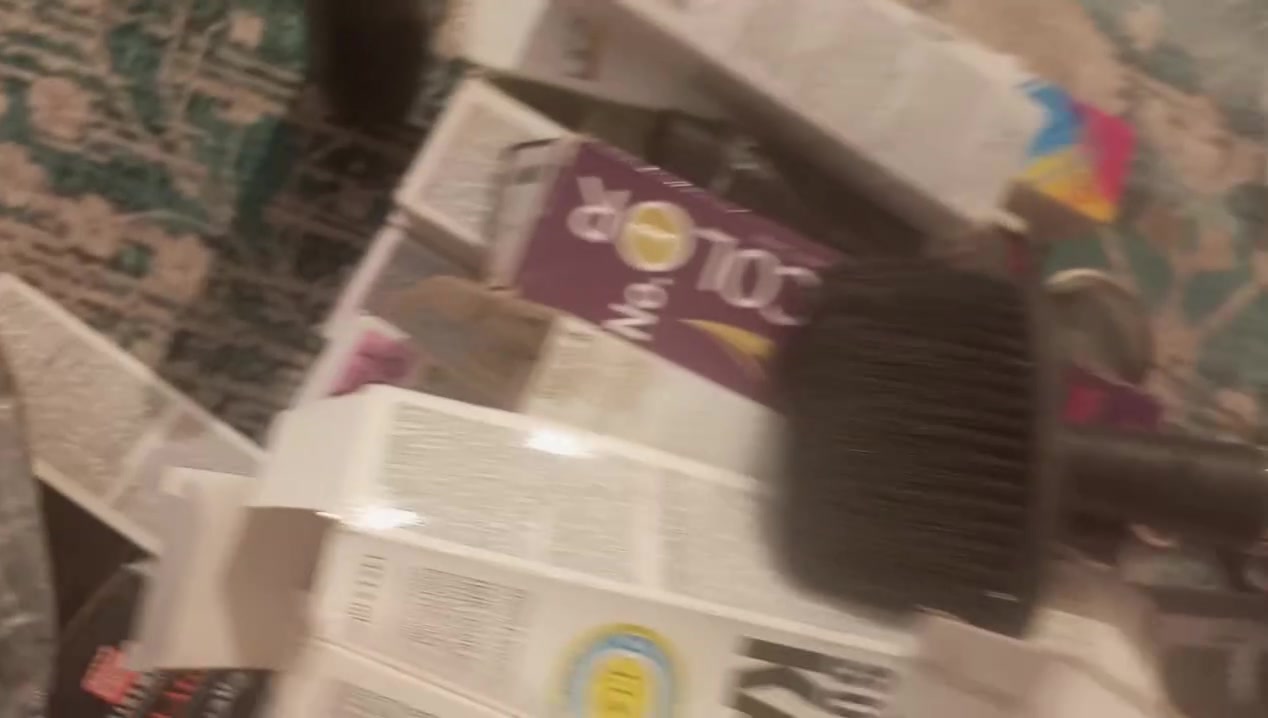اصباغ ومكياج ***********
