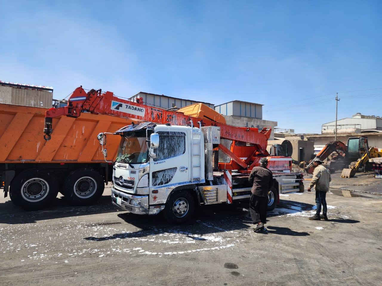 السلام عليكم اخواني اكرين 7 طن اللبيع السيارة مكفولة كفلة عامة السيارة موديل 2003 اصل ما معلاية رقم الهاتف ***********
