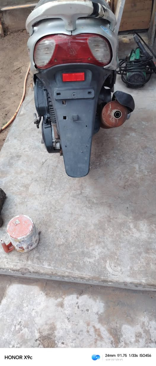 ماكس للبيع شغاله سلف وهندر وكهربائيات لانضوح ولا تبخير بيهه محرك يخبل شلعه ومعدل مناقصهه اي شي *********** مكاني بغداد نهايه حي اور السعر ٣٠٠ لطب خاص وتكول شبيهه مابيهه بوشه 49 بلادي
