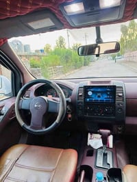 ئۆتۆمبێل: ناڤارە مۆدیل ٢٠١٢  قەپات مواسەفات تۆماتیک  بیلادی گێر و مەکی...