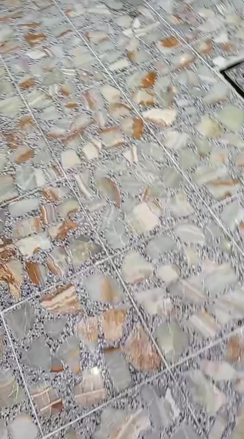 جلي وتنظيف كافة الارضيات من كاشي و مرمر و صبه وبأسعار مناسبه جدآ للاستفسار الاتصال على هذا الرقم  ***********
