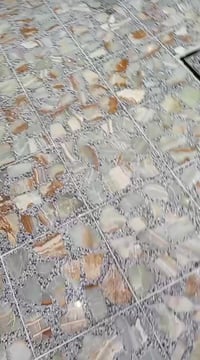 جلي وتنظيف كافة الارضيات من كاشي و مرمر و صبه وبأسعار مناسبه جدآ للاست...