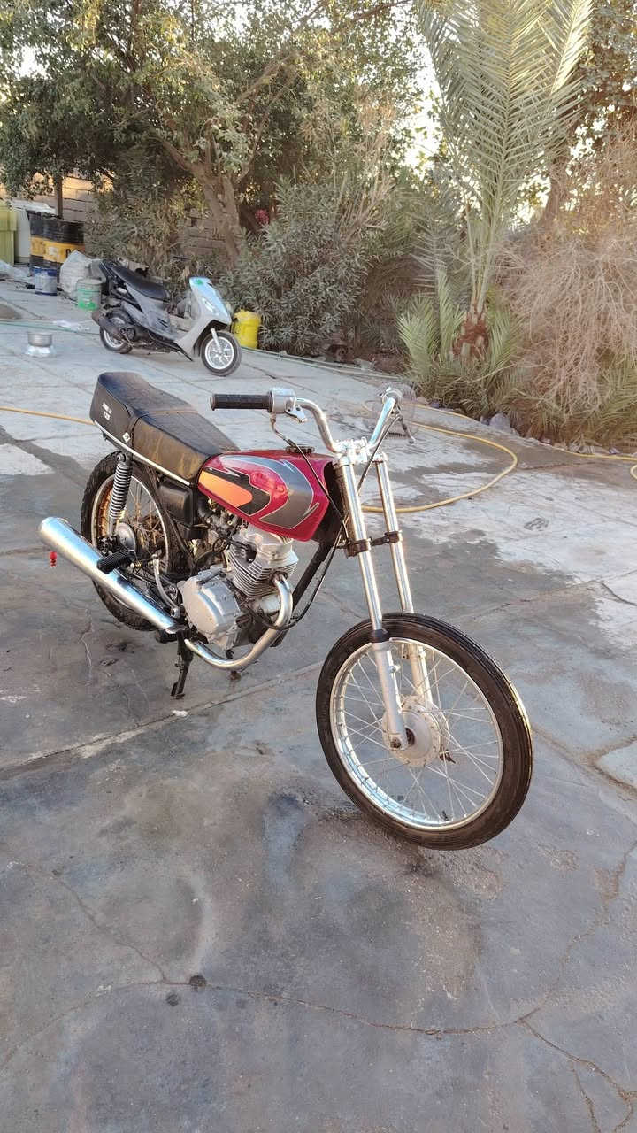 سلام عليكم دراجه يراني نامه للبيع  أدوات بس مكفوله تعمير جديد شاصي كفاله مكينه جديده ناعمه سعر 450
وبيهه مجال مكاني البصره الزبير رقم ***********
