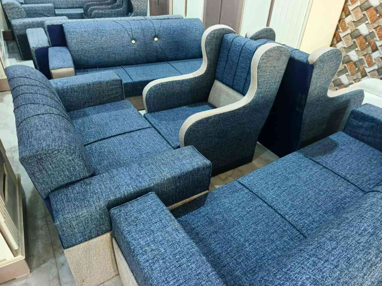 تخم قنفات جديد تسكام
عشر مقاعد بلوك اسود جديد
***********
***********
المكان الرفاعي يم افران النجفي
محل قاسم 
المكان الرفاعي
