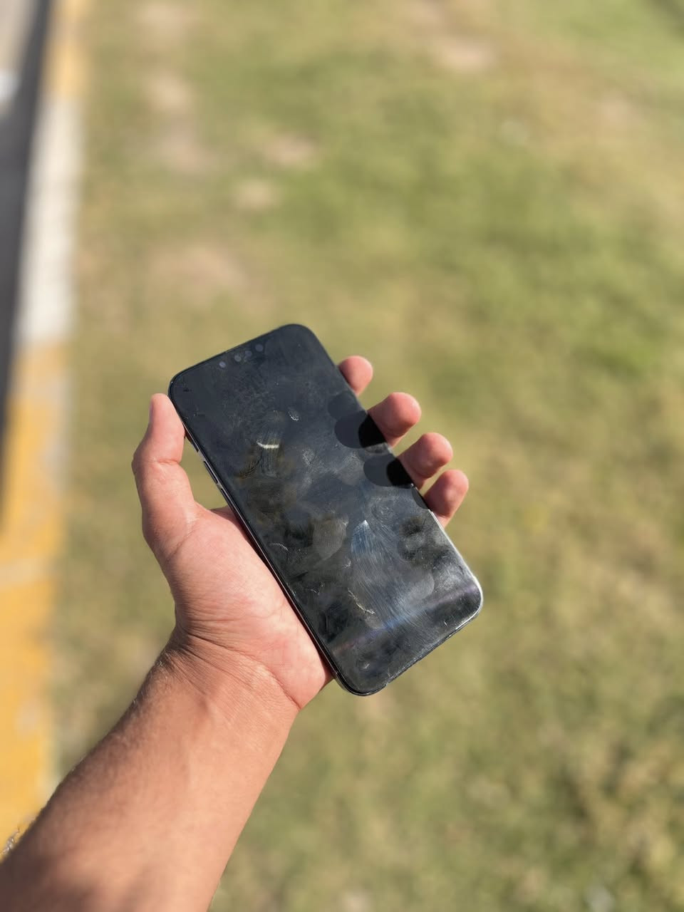 يالله السلام وعليكم للبيع فقط ايفون 13 pro max لون مميز بحري المرغوب الجهاز بلادي فقط مبدل بي شاشه اصليه مالت تفصيخ من جهاز عليه شرط وبي دگمه التعلي وكفت فقط ذاكرته 256 بطاريته 76 بلاديه تنسى الصرف ملاحظة الجهاز دبل خط ZA  الجهاز جديد حيل شاصيه شخط مابي 
الجهاز كلشي بي شغال شرط 
مكان تكريت 
السعر خاص.


**إذا كنت صاحب هذا الإعلان وتريد حذفه لأي سبب، رجاءا أرسل رسالة إلى الدعم الفني**