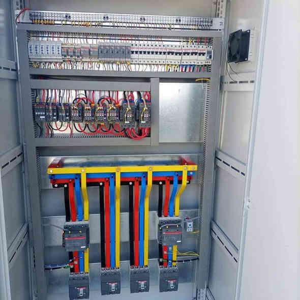 السلام عليكم 
عمل وصيانة بوردات كهربائية لجميع الدور والمباي والماكنات
احمد الدوش الكهربائي
*********** متواجد وتساب
