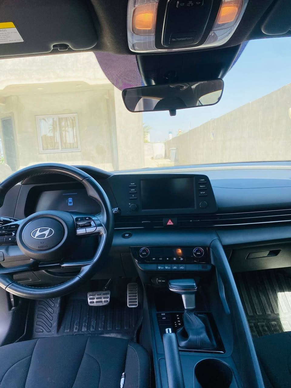 السلام عليكم
النترا موديل 2025 نص فووول محرك 2000 دوش 

حادثها كلش بسيط خلفي بالجنطة  صبغ فقط قبق الجنطة رقم بغداد بأسمي تحويل بنفس اليوم

المواصفات.

1-بصمه تشغيل عن بعد+ تشغيل ابواب وصندوك. (بصمتين ابواب لمس قفل السيارة) 

2-تحكم ستيرن 

3-التحذير عند مغادرة المسار 

4-الهاند بريك بصمة

5-شاشة لمس تدعم نظام الابل كار بلي والاندرويد اوتو كيبل او بدون يربط التلفون واير ليس و GPS

6-لايت لد 3عدسات وسكنات لد

7-مانع انزلاق

8-كير نظامين اوتماتيك و S عادي

9-رادار أمامي رادار خلفي رادار جانبي 

10تبريد منفصل

11-ويل كب كروم بلادي

12-تحديد مسار 

13-قيادة ذاتية

14-مثبت سرعه 

15-وقوف ذاتي 

16-مانع اصطدام

17- ثلاث انظمة قيادة (ايكو - سمارت - سبورت )

18-شاشه دجتال 

19-كاميرات خلفية 180 درجة 

20-محرك 2000 دوش 

21-حساسات امامي حساسات خلفي

22-حساسات انذار فتح الأبواب عند المشي 

23-حساسات حزام امان عن الجلوس

24-لايت اوتو

25-اوتو هولد

26- عداد سرعة نظامين حسب الاختيار

27-نظام الايرباك كله بلاد

28- استقبال

السعر 164 وبيها مجال بسيط 

الرقم الهاتف للأستفسار ***********

العنوان بغداد 

السيارة نظيفة بشكل تجي تشوف بعينك وتقتنع
