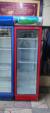 عارضات عدد 3 اليوكر  الاصلي  نظيفات مستخدمات  سعر العارضه الواحده 175 ...