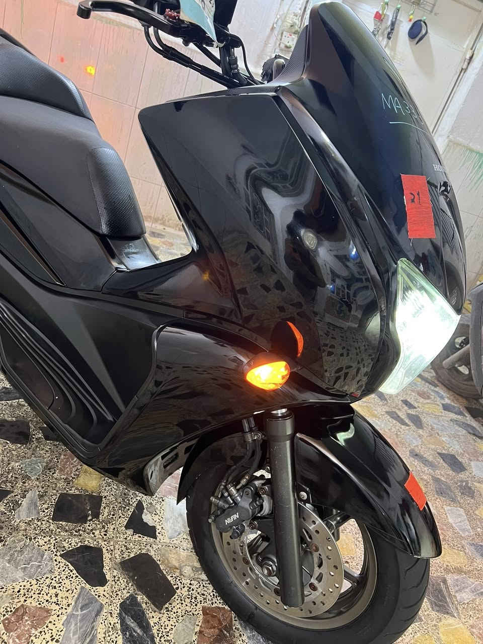 السلام عليكم HONDA FZ250 دراجة رمبة كفالة عامة صور مزاد يابانية ماشية 25km تدفئة يدات اوراقهة كاملة الاستفسار واتساب متواجد ***********✅💵☎️
