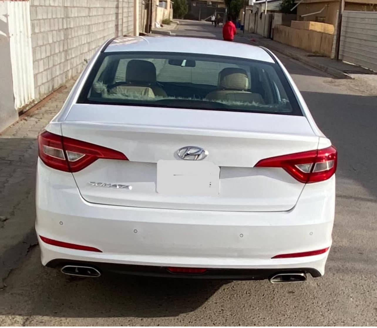 السلام عليكم 
للبيع سوناتا 2018 خليجي اوتماتيك رقم بغداد 
بدون صبغ مكفوله كير ومحرك 2400 السعر$175
للتواصل ***********
