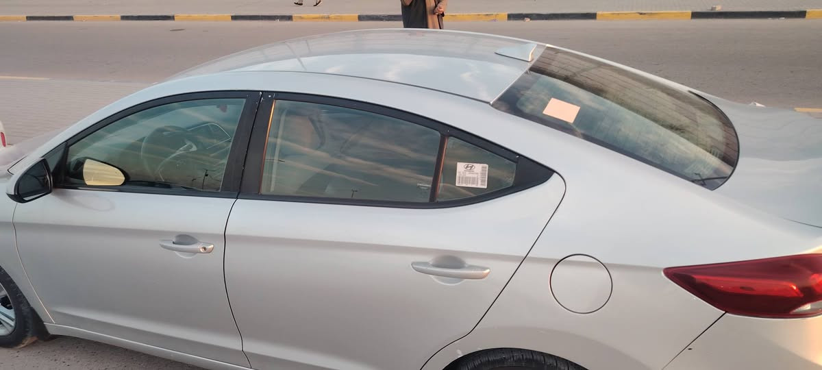 سياره النترا للبيع موديل 2018 وارد أمريكي كفاله كير مكينه تبريد تخم تاير حداديه مكينه 2000 دوش 
 واردها المدكر الأمامي
رقم الهاتف ***********
السعر 115 وبيها مجال البصرة, العراق
