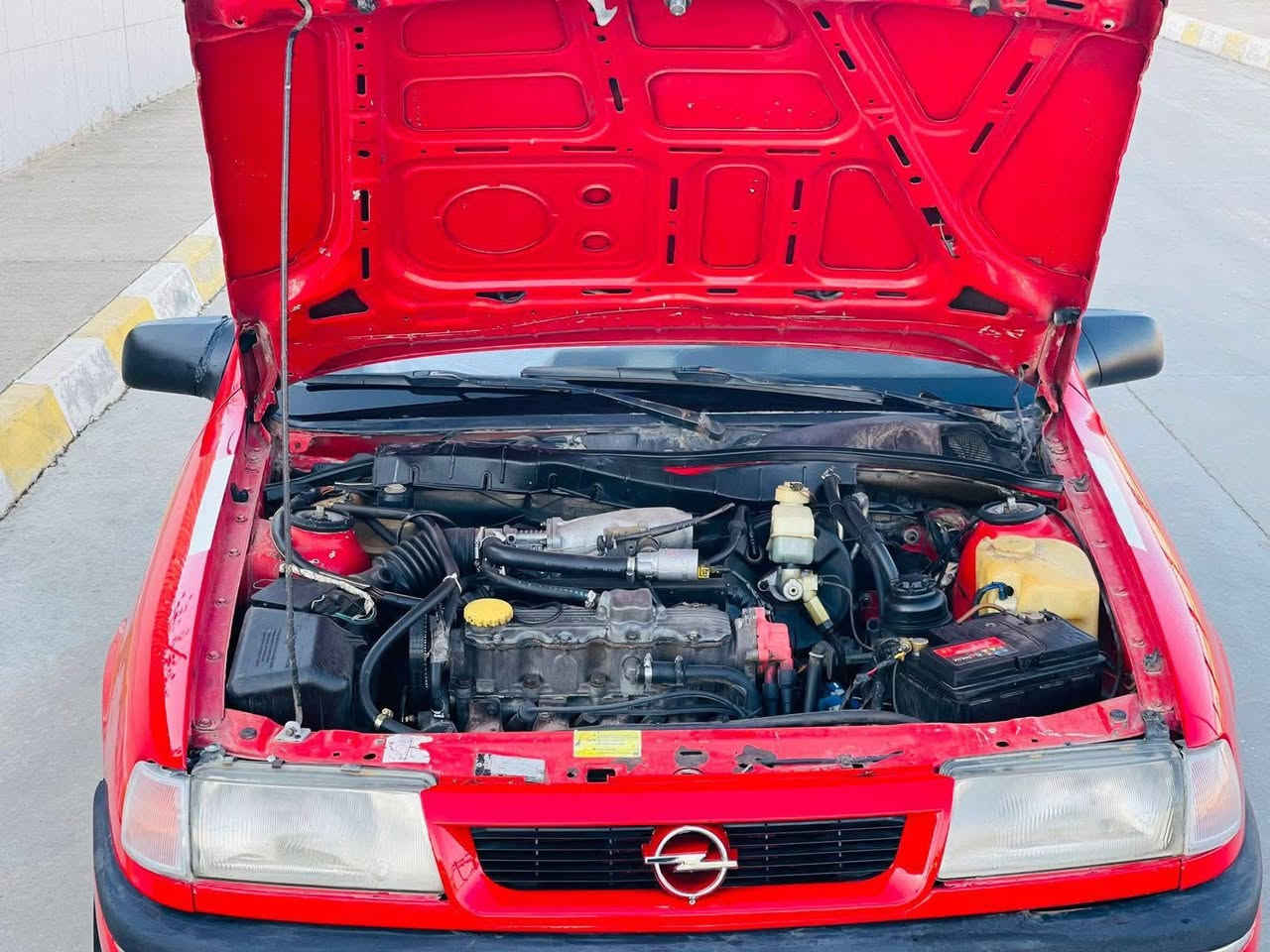 السلام عليكم اوبل فكترا 1991📍
كير اوتماتيك محرك 20كله شرط 
سياره مصبوغه عام جماليه بدون اي معجون وخياس حته هلالت بلادي سياره لوك احله من الصور 
رقم اربيل بسمي شرط التحويل 
سنويه ساقط صار شهرين 
وبيه مجال شراي اتصل 
***********
مكاني كركوك. 44
