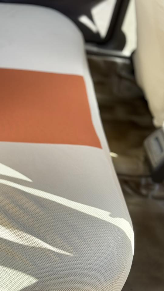 السلام عليكم بيجو 405موديل 2015كفاله من ضربه وتبديل كير مكينه حداديه تخم تاير تبريد تتفئه  سياره احله من صوره سعر 50وبيهه مجال حق جيهه ***********
