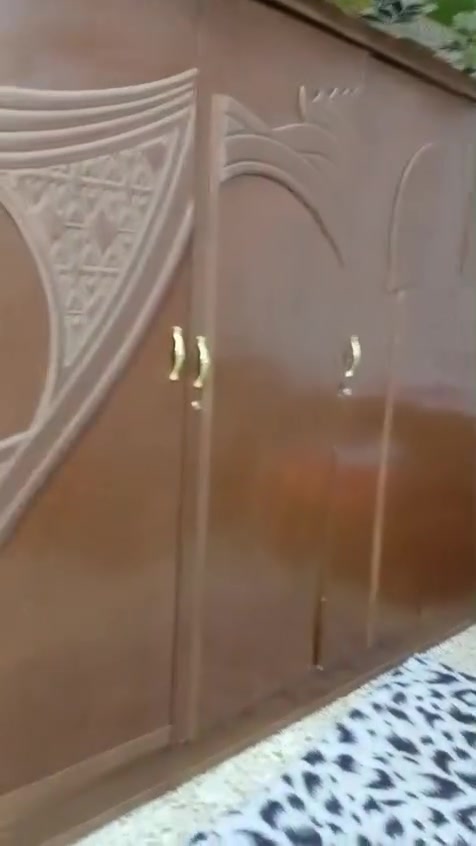 كنتور صاج للبيع سعره ب200 وبي مجال العنوان بغداد ررقم الهاتف‏‪0777 571 0215‬‏
