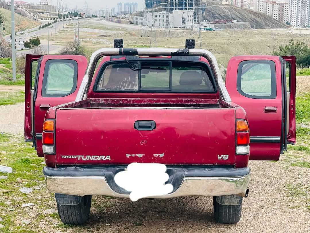 تاندرا موديل ٢٠٠٠
على وضع الشركه 
كير محرك جدد 
طخم تاير وحداديه ١٠٠/١٠٠
بسمي رقم دولي سليمانيه 
مكان السياره السماوه 

***********
