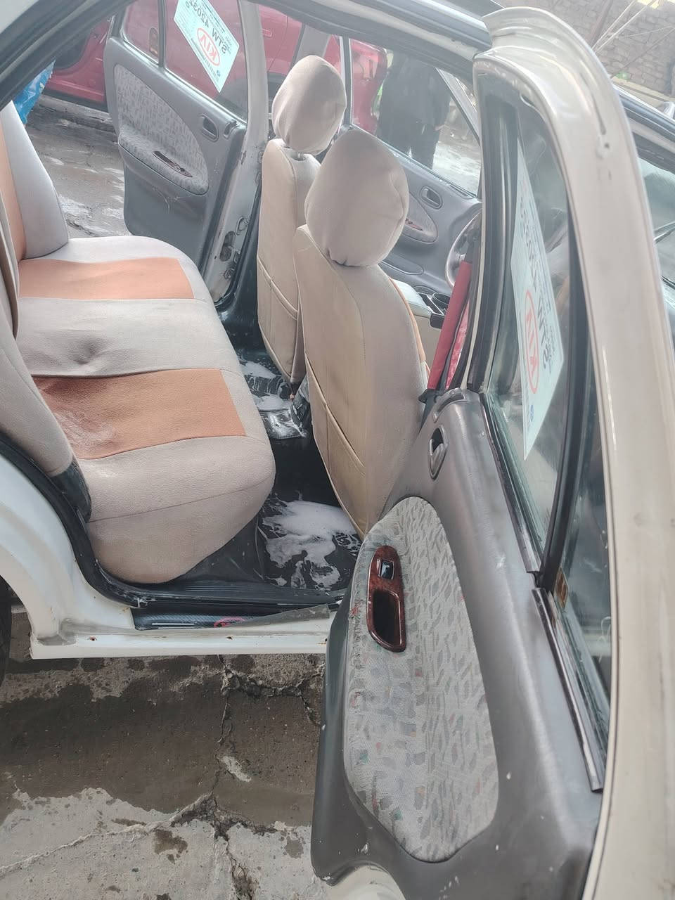 السلام عليكم كيه سيفيه 1996 صبغ عام سياره جديده ومتعوب عليه محرك 1600 مفتوح كير عادي  مال جناي رقم صلاح الدين نكليزي سنويه لل30 شهر ال5 يالله تنتهي هزه الشهر الخامس صاحبه الشرعي بسامره تحويل ثاني يوم  كهربائياته كله شغاله سنتر لوك اشاير لايتات تبريد تدفئه شاشه  فول سياره واحد على واحد مكاني سامراء الشراي يتفضل خاص المو شراي لا يتعبني سعر 43 وبيه مجال *********** هذا رقمي خاص او اتصال
