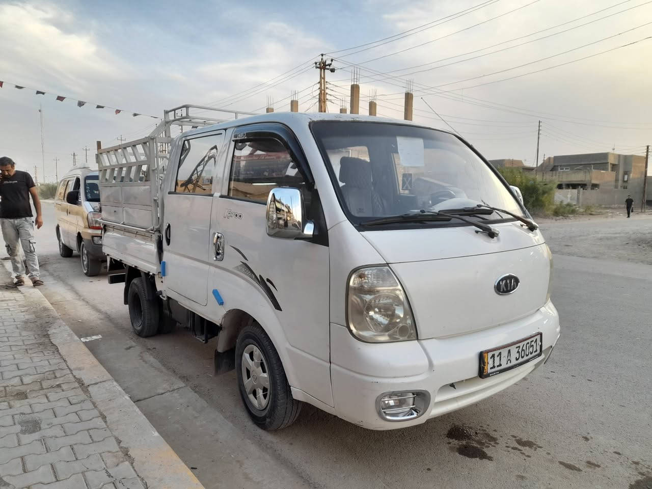 للبيع كيه دبل قماره موديل ٢٠٠٦ رقم بغداد انكليزي كير محرك وشاصي وتبريد كله مكفول العنوان بغداد الطارميه الهاتف ***********كورك ***********
