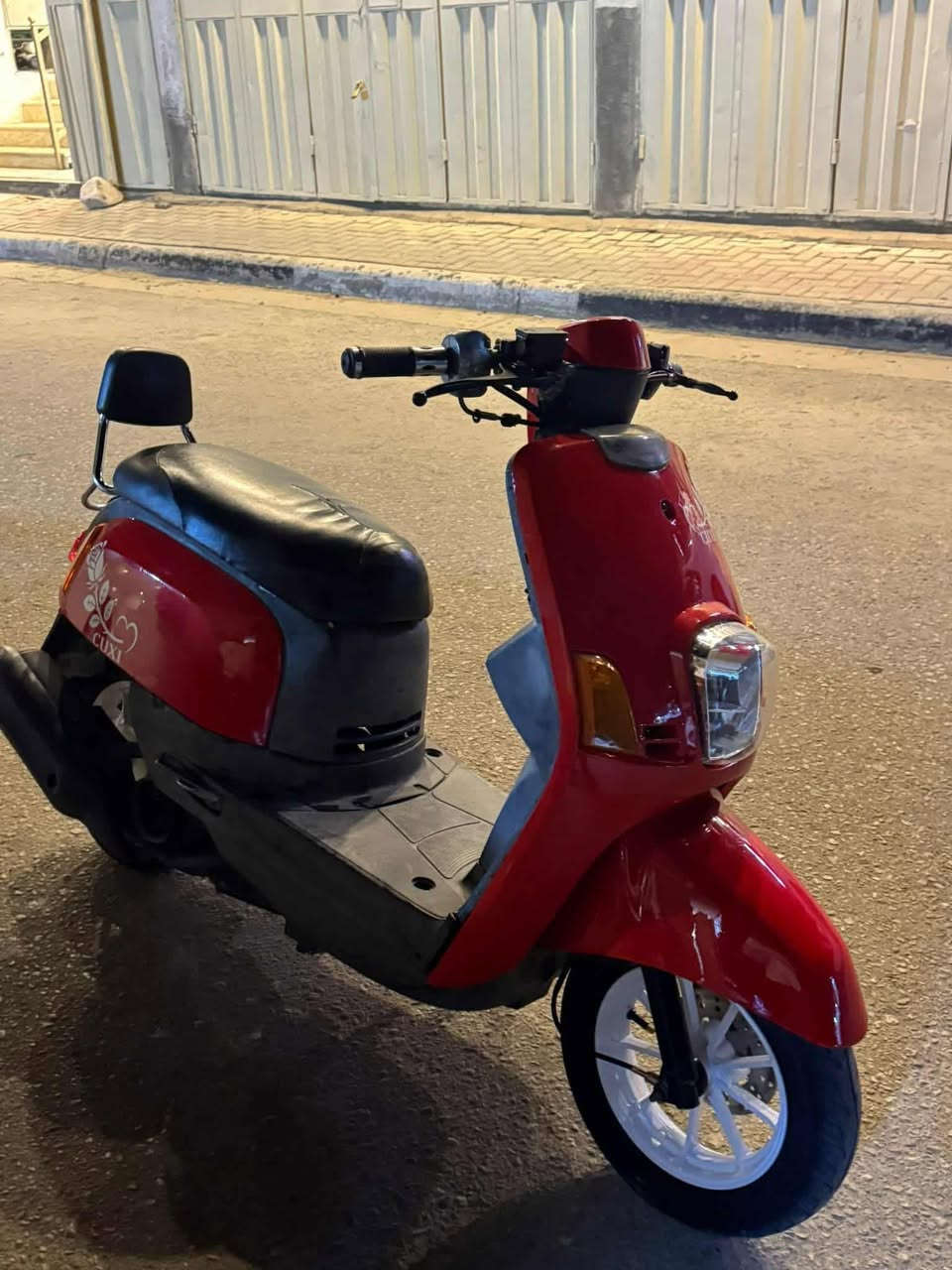 بوليس للبيع او مراوس دراجه حلوه
سعر 650 و بيهه مجال للطيبين


**إذا كنت صاحب هذا الإعلان وتريد حذفه لأي سبب، رجاءا أرسل رسالة إلى الدعم الفني**