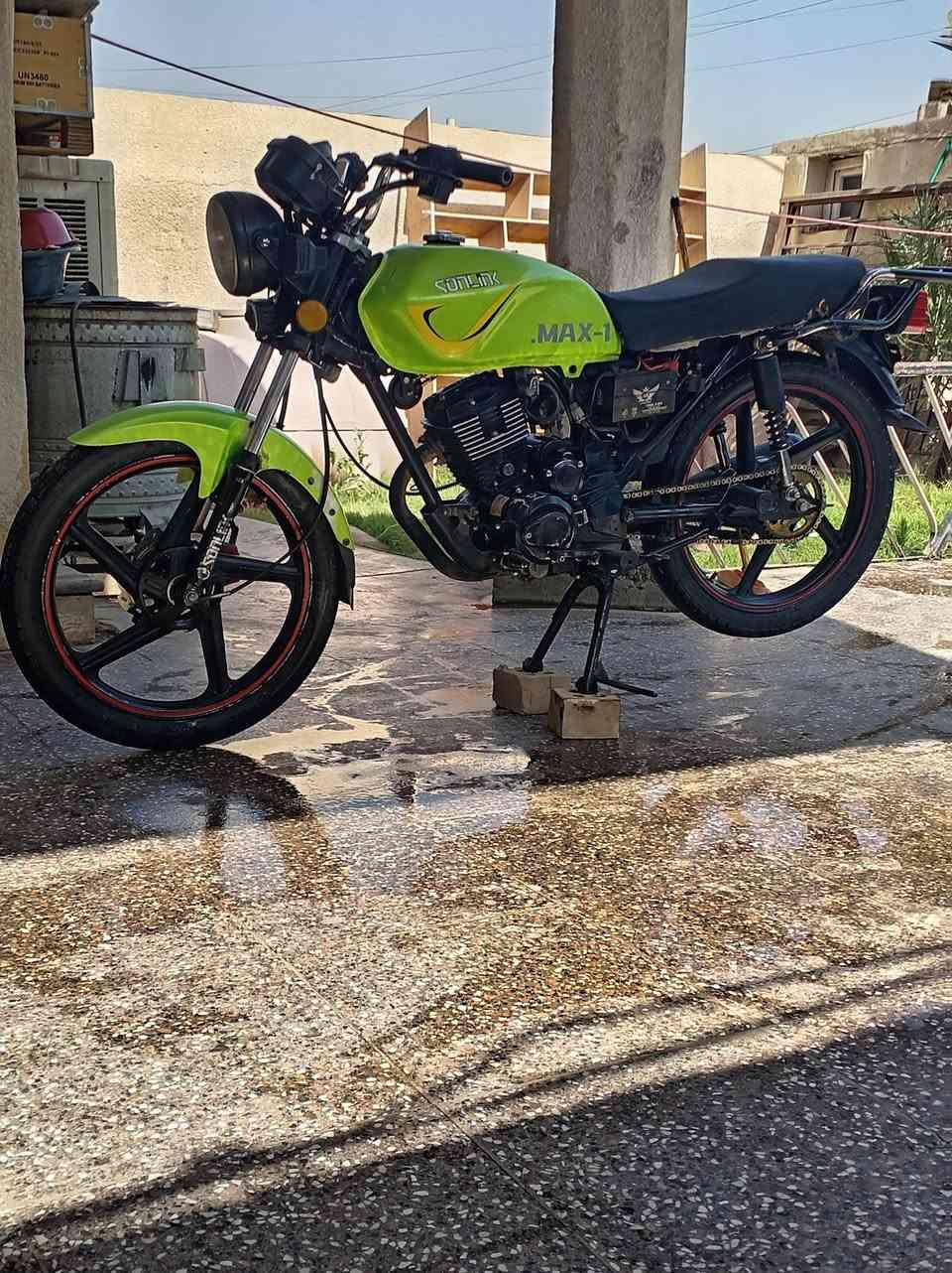 سلام عليكم للبيع موديل 24 5 كير وراق اصولي مكينه حجم 200 مامفتوحه عوزه جوزه وصفاحيات مال تانكي كهربايات كله شغاله بس جوزه وشغل وطلع سلف يشتغل سعر 400 وبيه مجال شي قليل مكاني بغداد جسر ديالى الجديد بلكرغوليه هاذا رقمي *********** ***********
