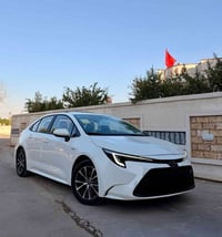 كورولا 2025 هايبرد خليجي السيارة جداً جديدة وبعدها على وضع الشركة من ب...